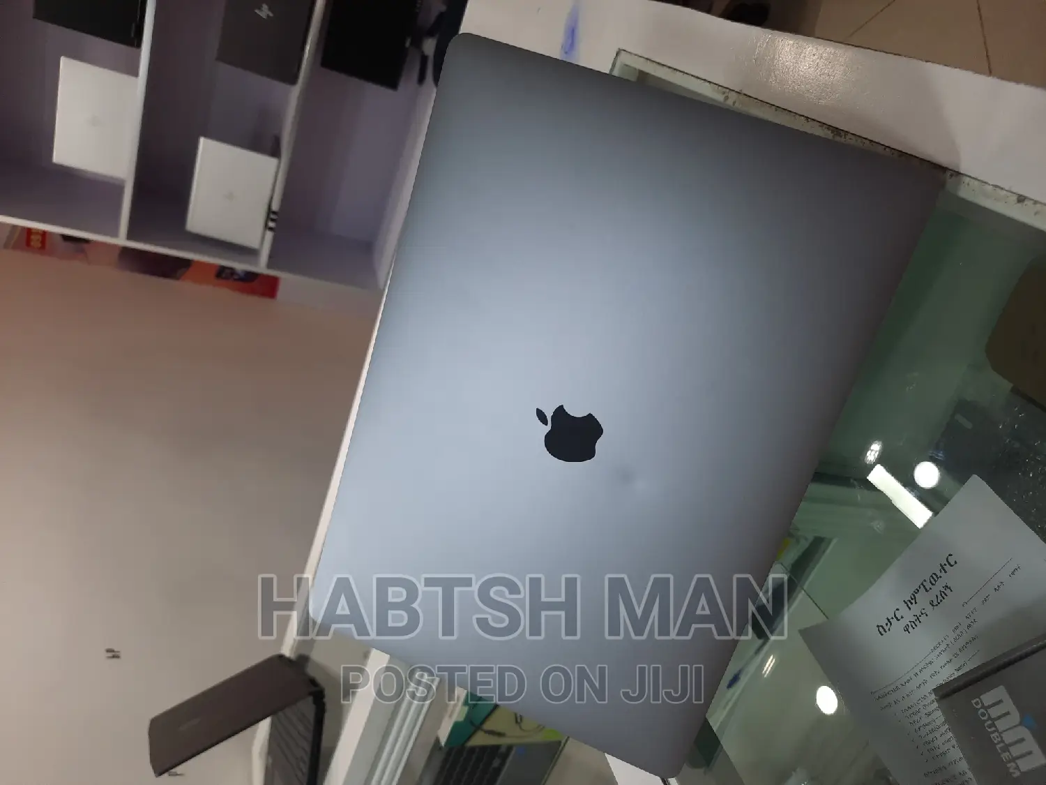 New Laptop Apple MacBook Pro 2019 16GB Intel Core I7 SSD 512GB