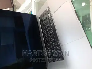 New Laptop Apple MacBook Pro 2019 16GB Intel Core I7 SSD 512GB