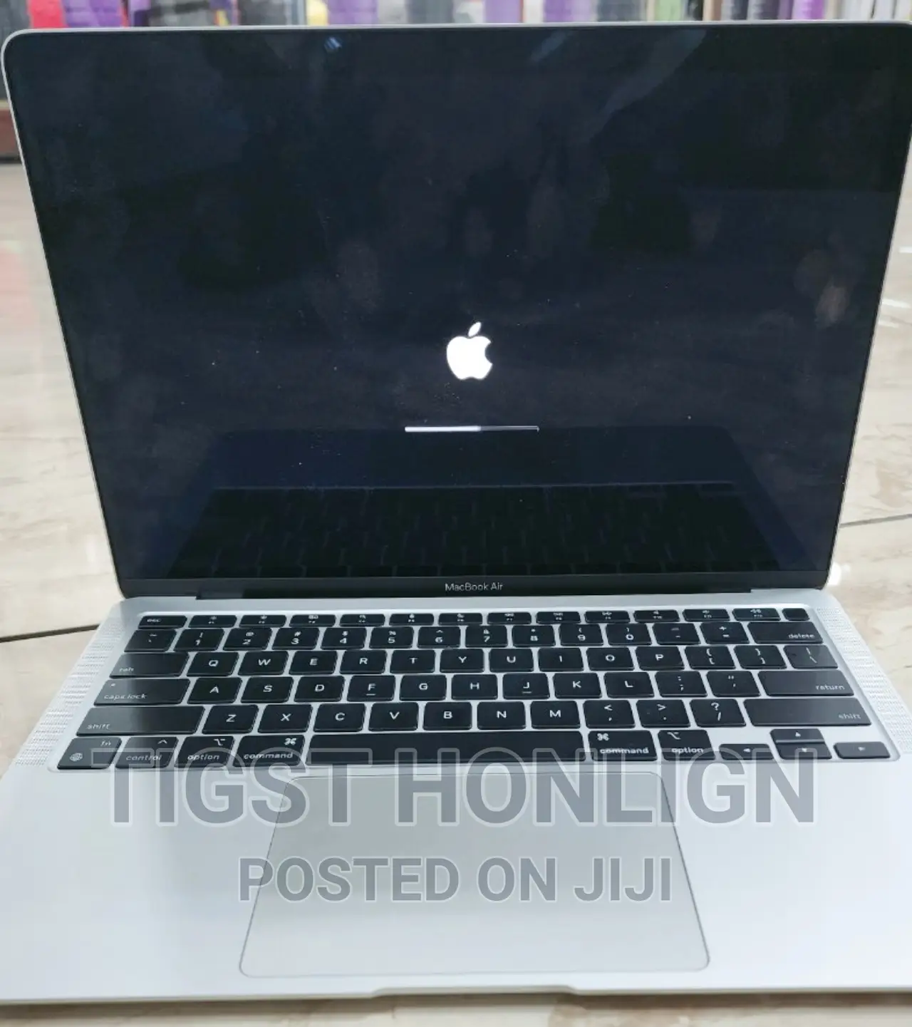 New Laptop Apple MacBook Air 8GB Apple M1 SSD 256GB