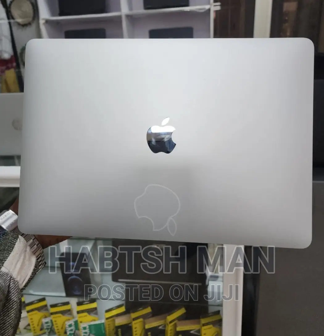 New Laptop Apple MacBook Air 2020 M1 8GB Apple M1 SSD 256GB