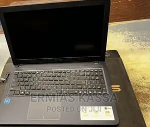 Laptop Asus VivoBook 15 X540NA 4GB Intel Celeron HDD 1T