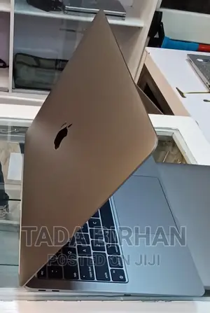 Photo - New Laptop Apple MacBook Air 2020 M1 8GB Intel Core I5 SSD 512GB