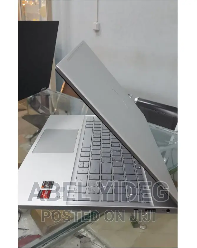 New Laptop HP Pavilion 15 16GB AMD Ryzen 7 SSD 512GB