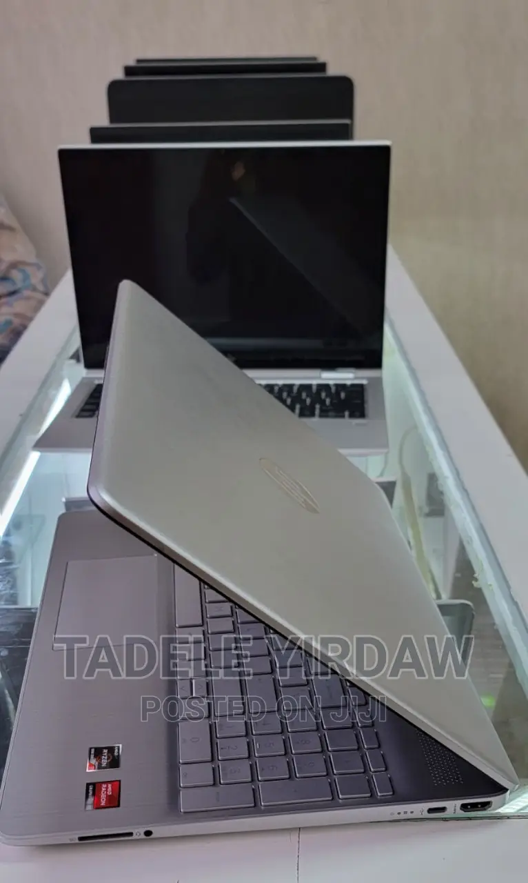 New Laptop HP Stream Notebook 8GB AMD Ryzen 3 SSD 512GB