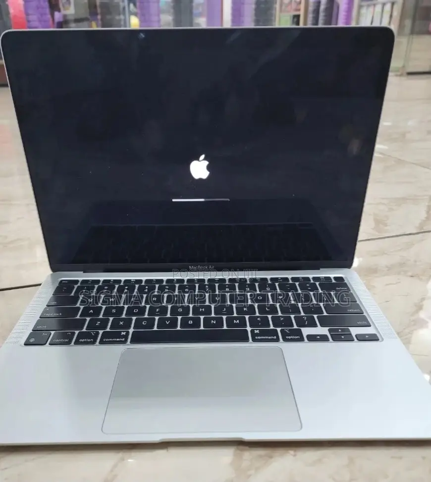 New Laptop Apple MacBook Air 2020 M1 8GB Apple M1 SSD 256GB
