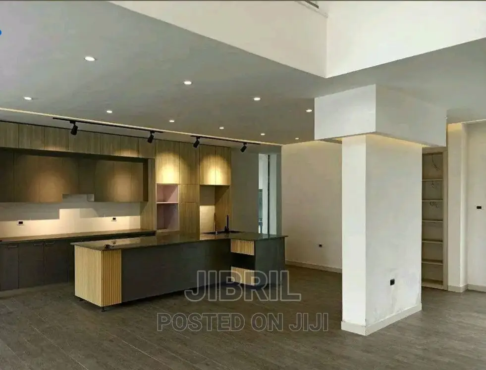 የሚሸጥ ቤት #ገርድ_ሾላ አከባቢ