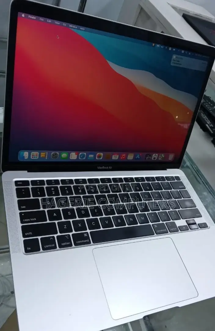 New Laptop Apple MacBook Air 2020 8GB Intel Core I5 SSD 512GB