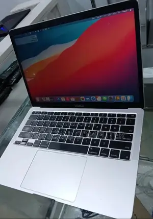 New Laptop Apple MacBook 2020 16GB Intel Core I5 SSD 512GB