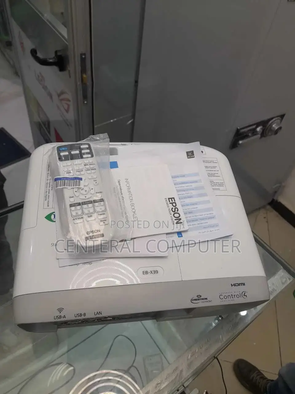 Brand New Epson Projector Eb X39 Model