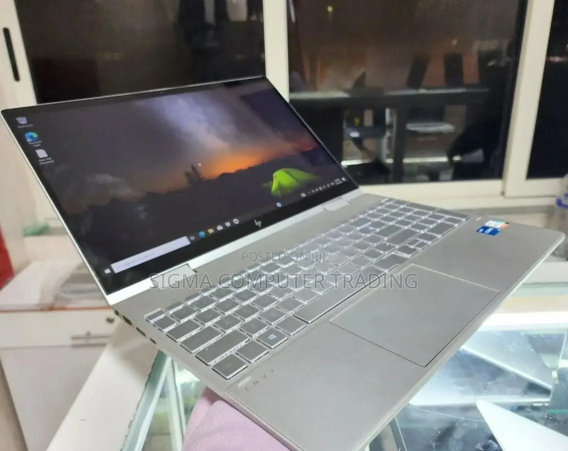New Laptop HP Envy X360 8GB Intel Core I5 SSD 512GB