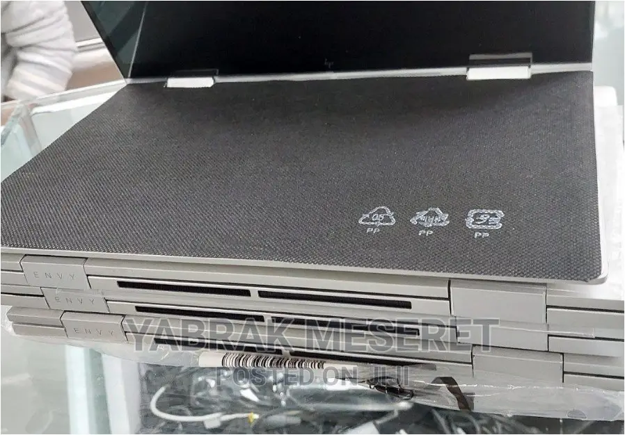New Laptop HP Envy X360 16GB Intel Core I7 SSD 1T