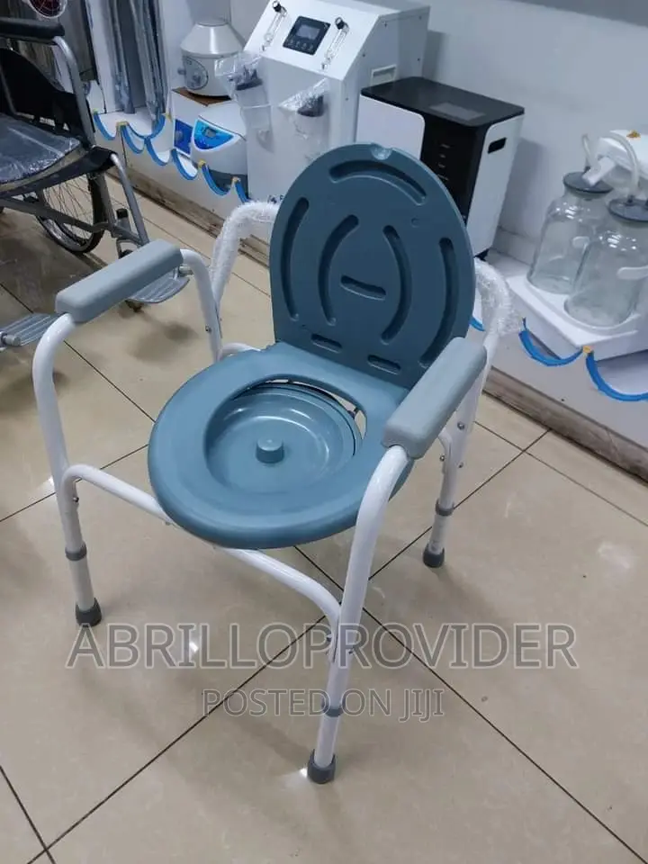 Commode Chair/Foldable/Lightweight/Commode