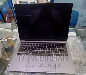 New Laptop Apple MacBook Pro 2019 8GB Intel Core I5 SSD 256GB