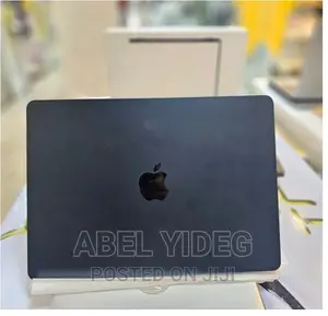 New Laptop Apple MacBook Air 2022 M2 8GB Apple M2 SSD 256GB