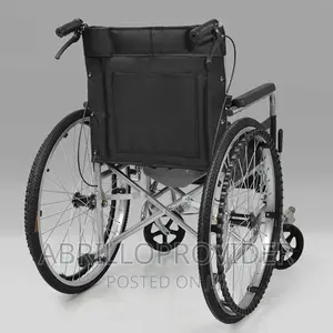 የራሱ ፖፖ ያለው አልሙኒየም ዌልቸር Commode Wheelchair