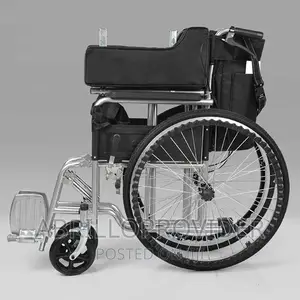 የራሱ ፖፖ ያለው አልሙኒየም ዌልቸር Commode Wheelchair