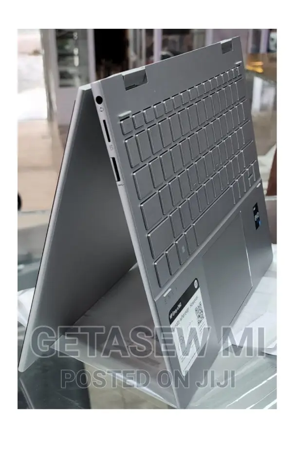 New Laptop HP Envy X360 8GB Intel Core I7 SSD 512GB