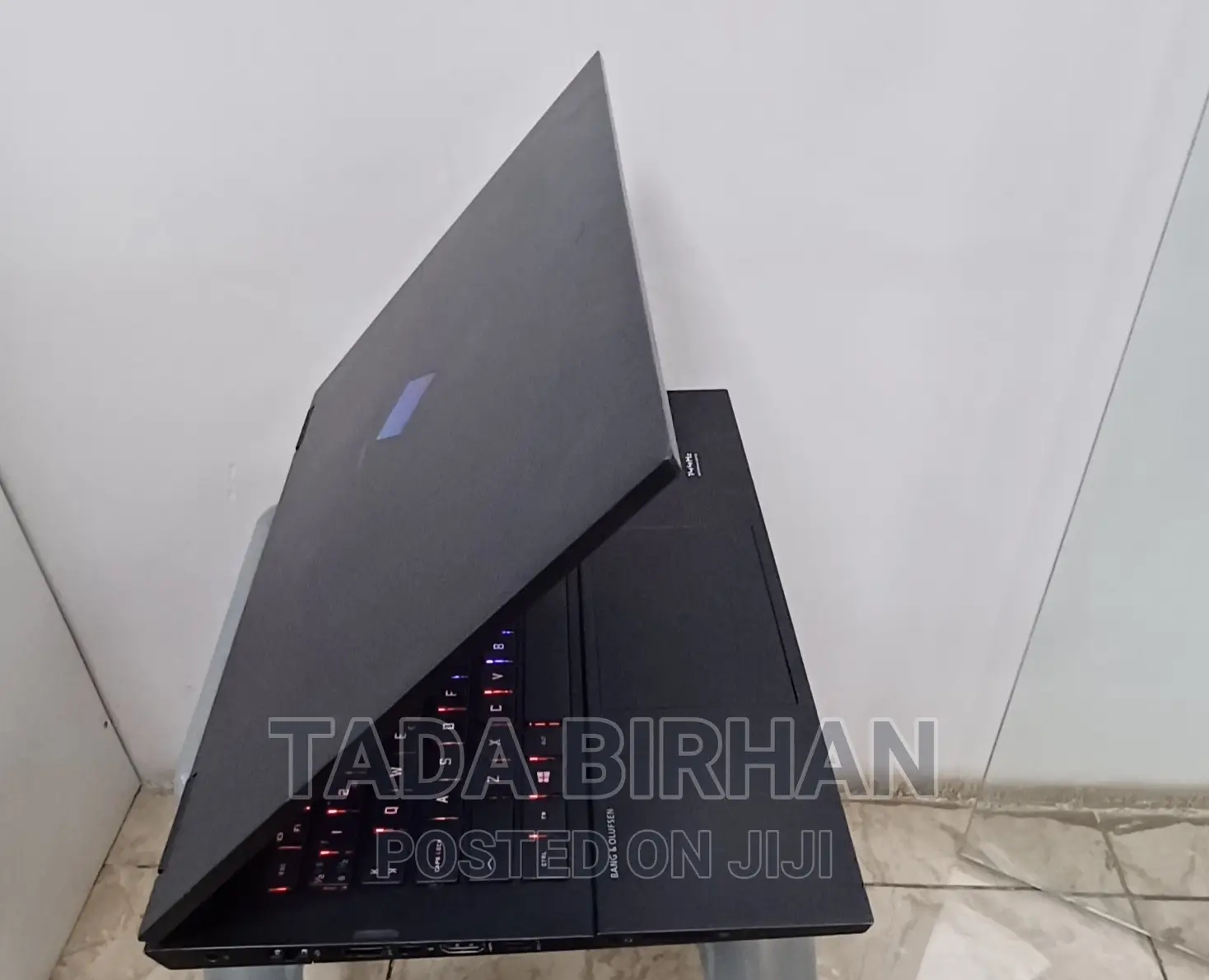 New Laptop HP Omen 15 16GB AMD Ryzen 7 SSD 1T
