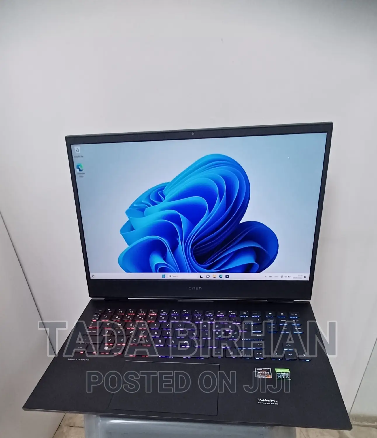 New Laptop HP Omen 15 16GB AMD Ryzen 7 SSD 1T