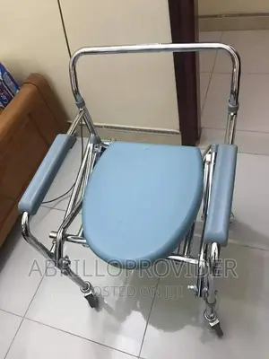 Folding Commode Chair With Wheel