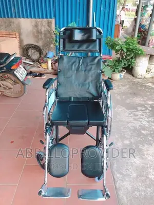 New Packed Commode Wheelchair With Reclining / Foldable