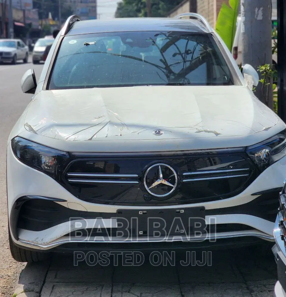 New Mercedes-Benz E350 2023 White