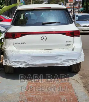 New Mercedes-Benz E350 2023 White