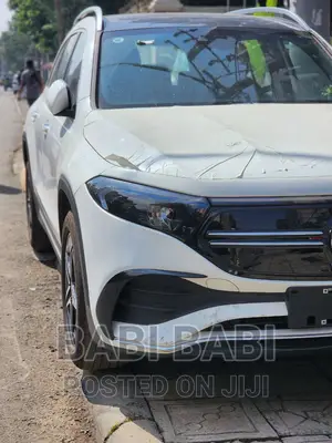 New Mercedes-Benz E350 2023 White