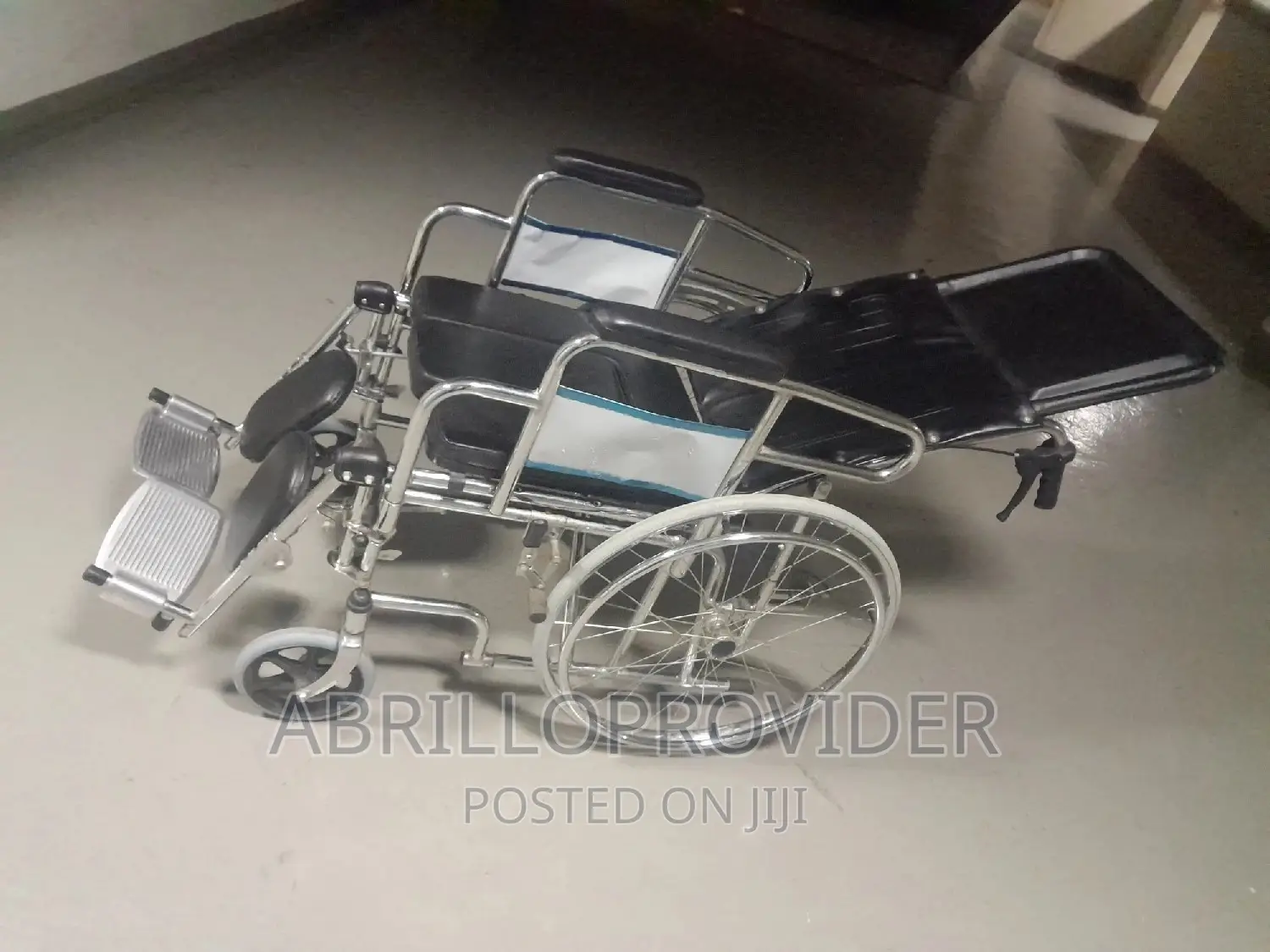 Second Hand MULTIFUNCTIONAL WHEELCHAIR