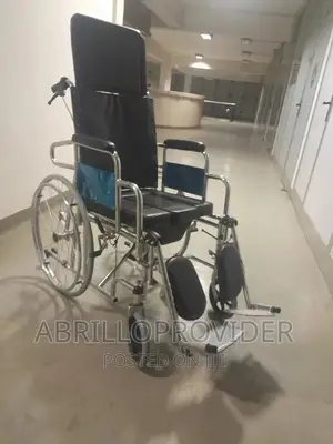 ለታካሚዎች የሚሆኑ በመጠኑ ያገለገለ Multifunctional Wheelchair