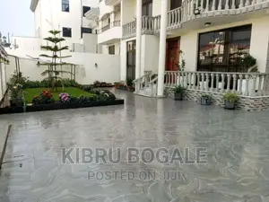 7bdrm House in Ayat, Bole for sale