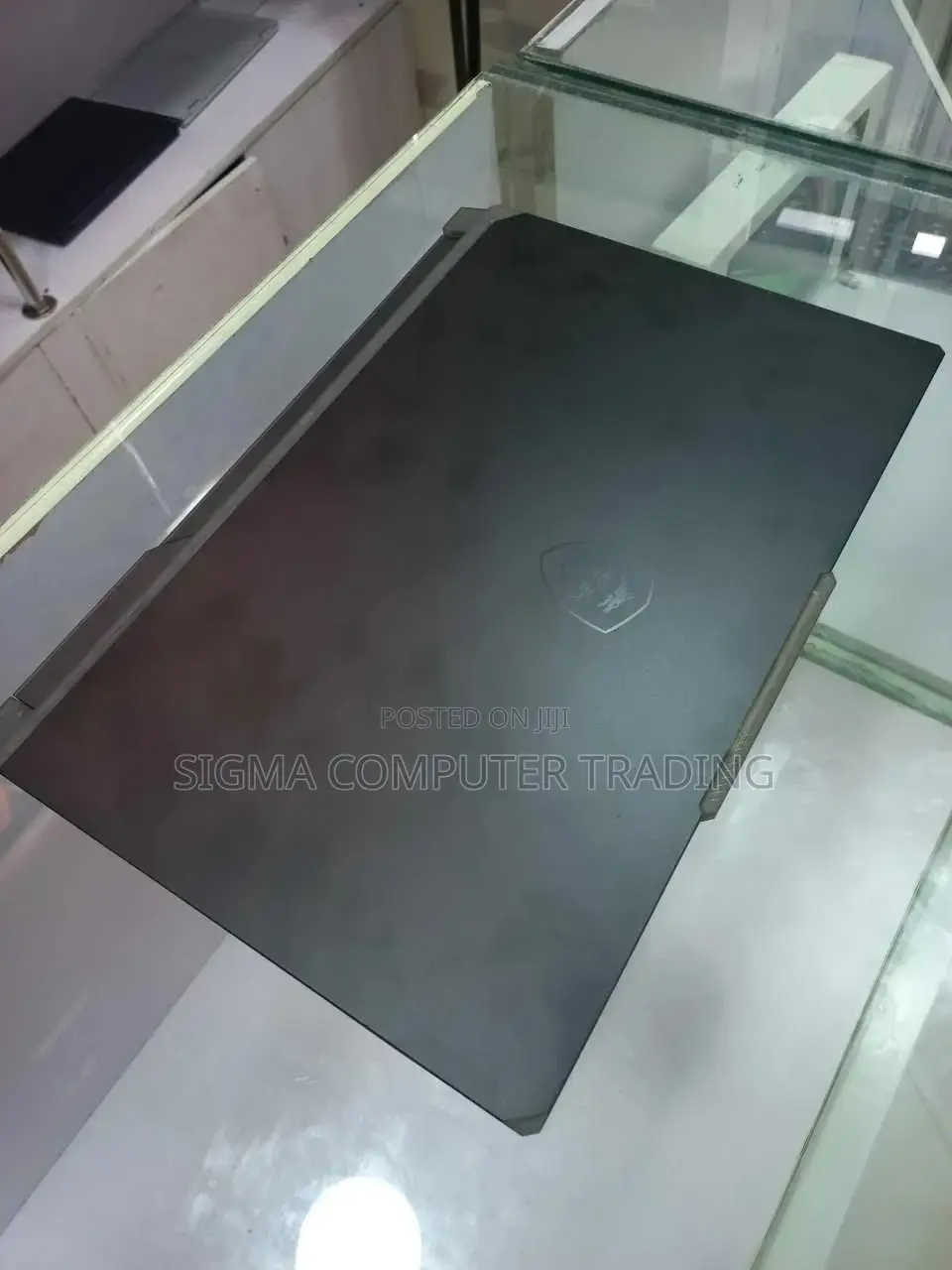 New Laptop MSI MSI Sword 15 8GB Intel Core I7 SSD 512GB