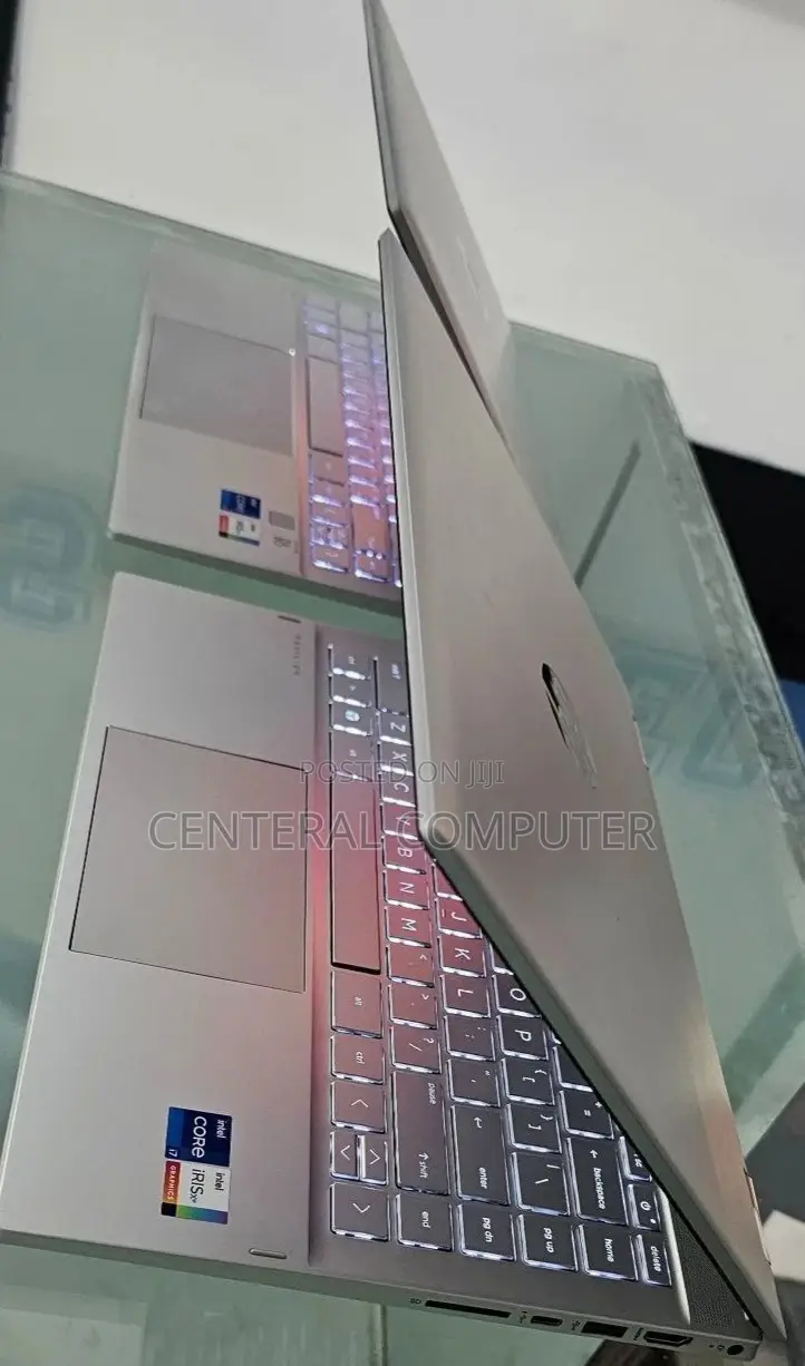 New Laptop HP Pavilion 15 8GB Intel Core I5 SSD 512GB