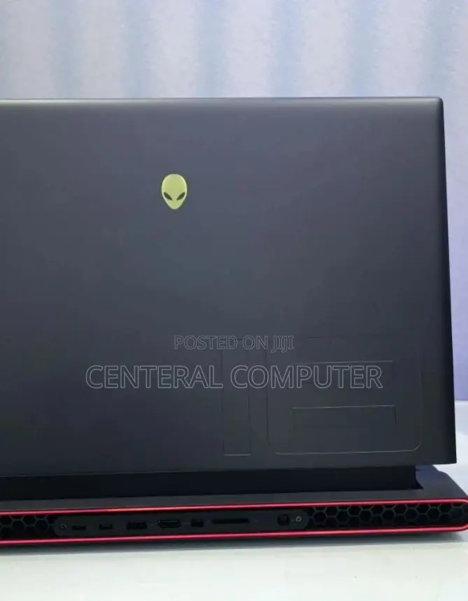 New Laptop Alienware Area-51m 32GB AMD Ryzen 7 SSD 1T