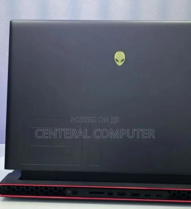 New Laptop Alienware Area-51m 32GB AMD Ryzen 7 SSD 1T