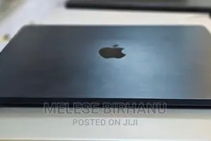 New Laptop Apple MacBook Air 2022 M2 8GB Intel Core I7 SSD 256GB