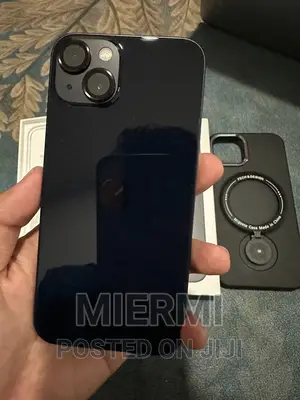 Photo - New Apple iPhone 13 256 GB Black