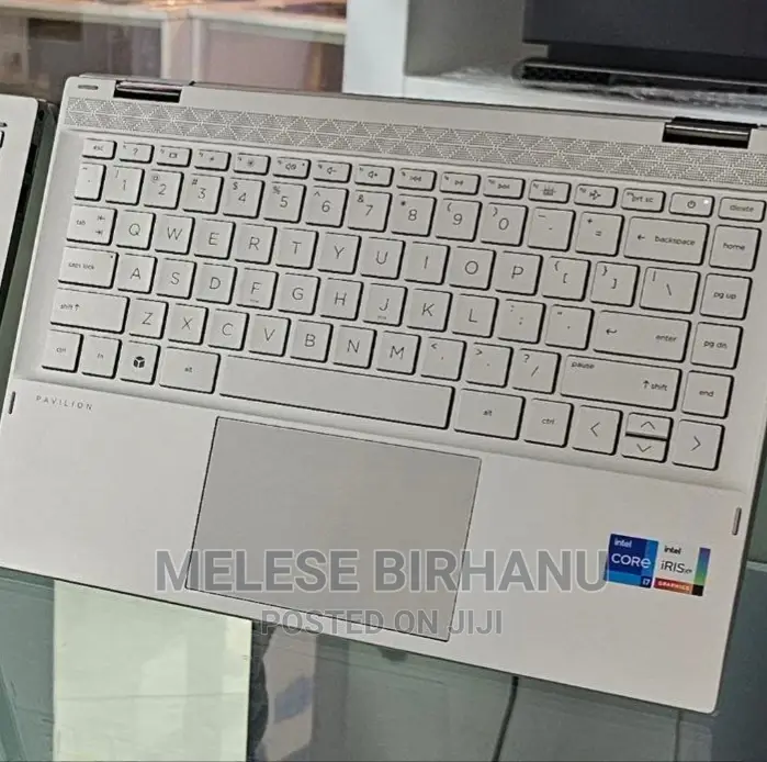 New Laptop HP Pavilion X360 8GB Intel Core I7 SSD 512GB