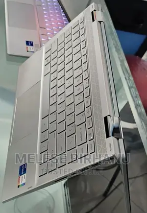 New Laptop HP Pavilion X360 8GB Intel Core I7 SSD 512GB