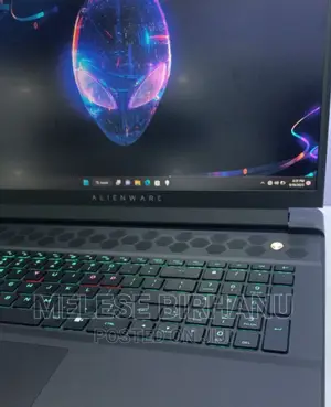 New Laptop Alienware M17x R2 32GB AMD Ryzen 9 SSD 1T