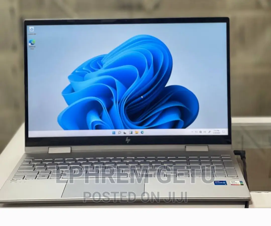 New Laptop HP Envy X360 8GB Intel Core I5 SSD 512GB