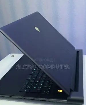 New Laptop Alienware M17x R2 32GB AMD Ryzen 9 SSD 1T