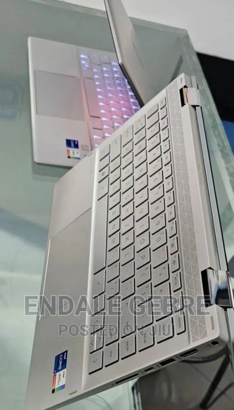 New Laptop HP Pavilion X360 8GB Intel Core I5 SSD 512GB