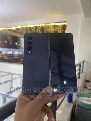 Photo - New Samsung Galaxy Z Fold4 512 GB Black