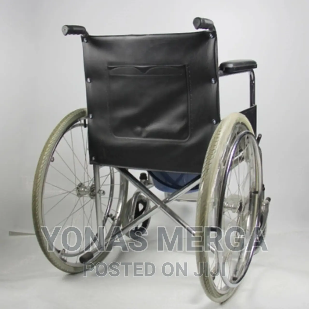 Commode Wheelchair Equipped With Plastic Toilet Shower Use
