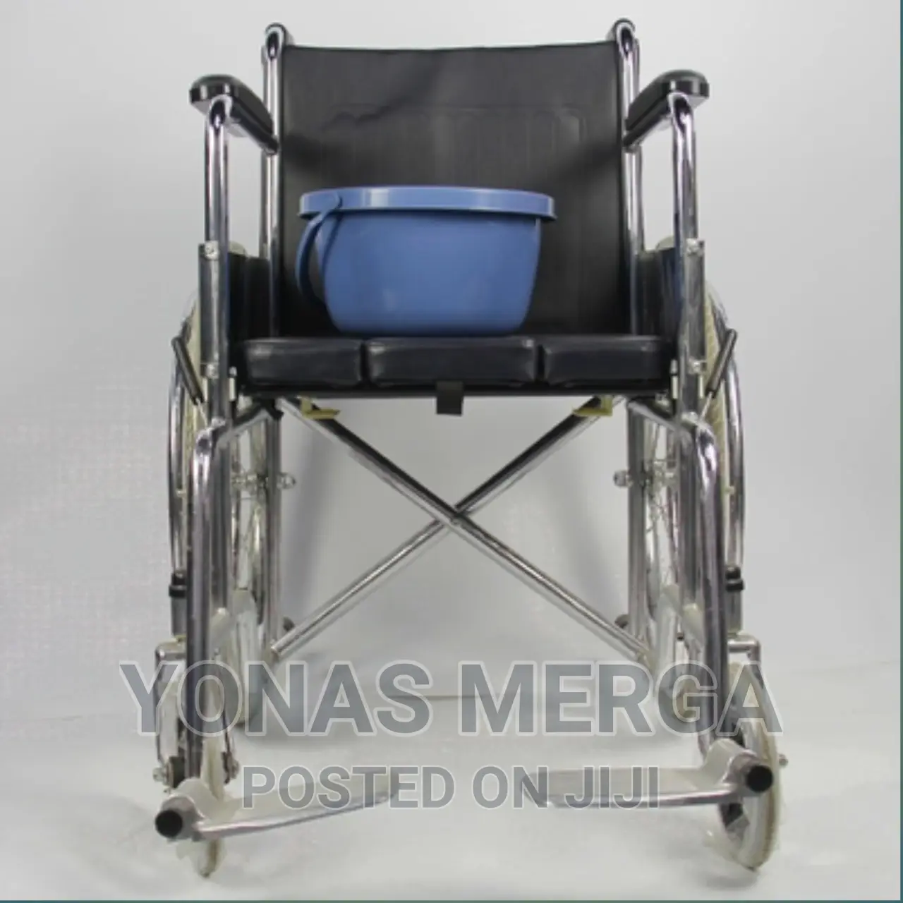 Commode Wheelchair Equipped With Plastic Toilet Shower Use