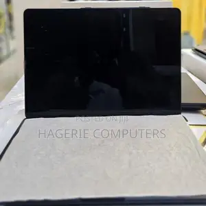 Photo - New Laptop Apple MacBook Air 2022 M2 8GB Apple M2 SSD 256GB