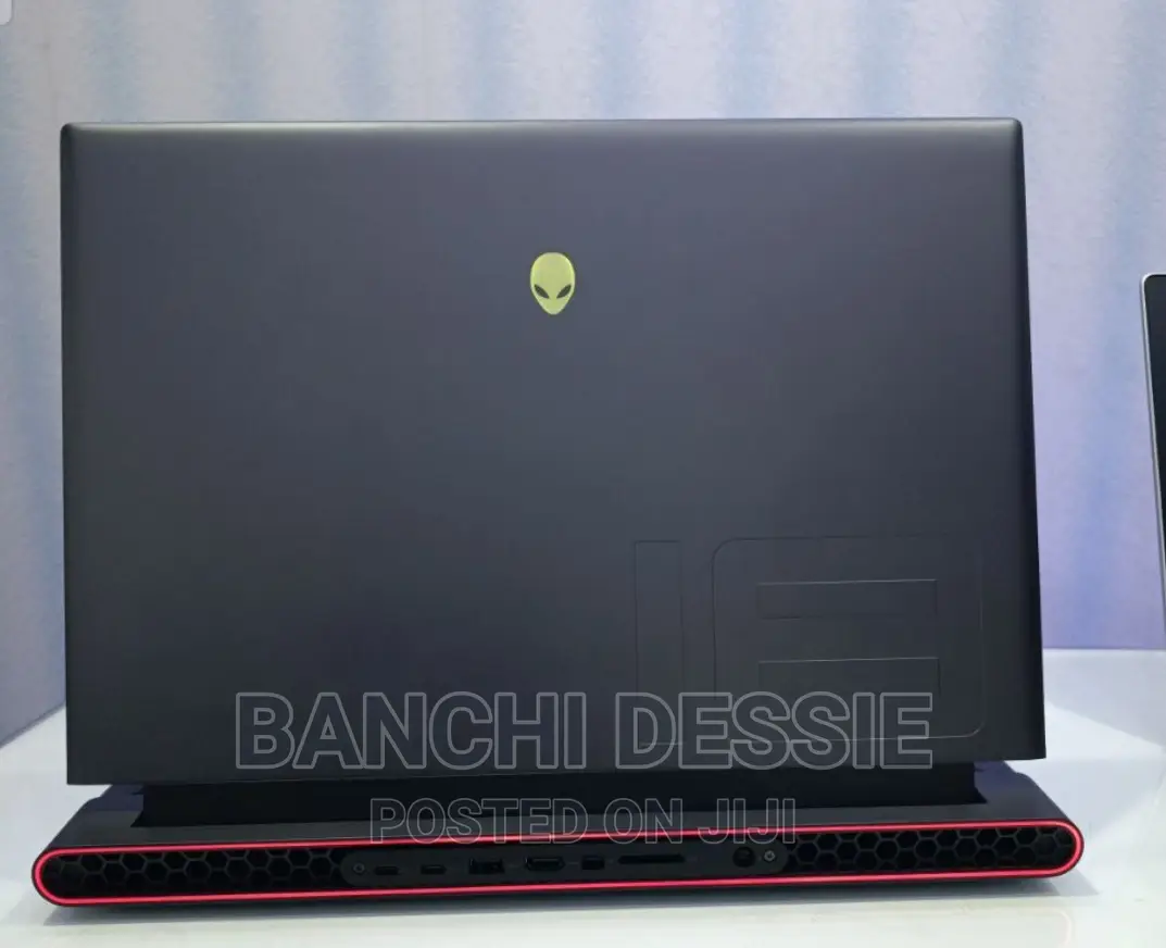 New Laptop Alienware M17x R2 32GB AMD Ryzen 9 SSD 1T