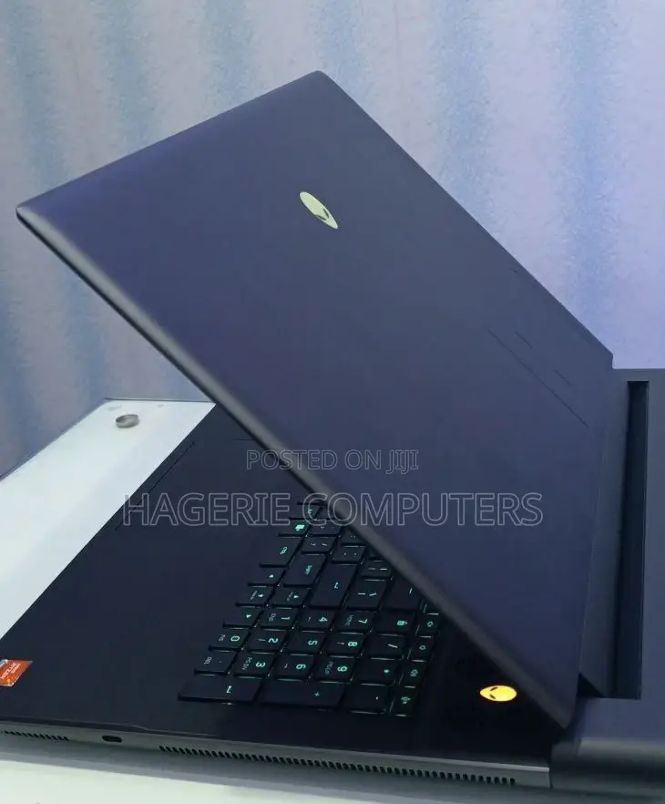 New Laptop Alienware M17x R2 32GB AMD Ryzen 9 SSD 1T