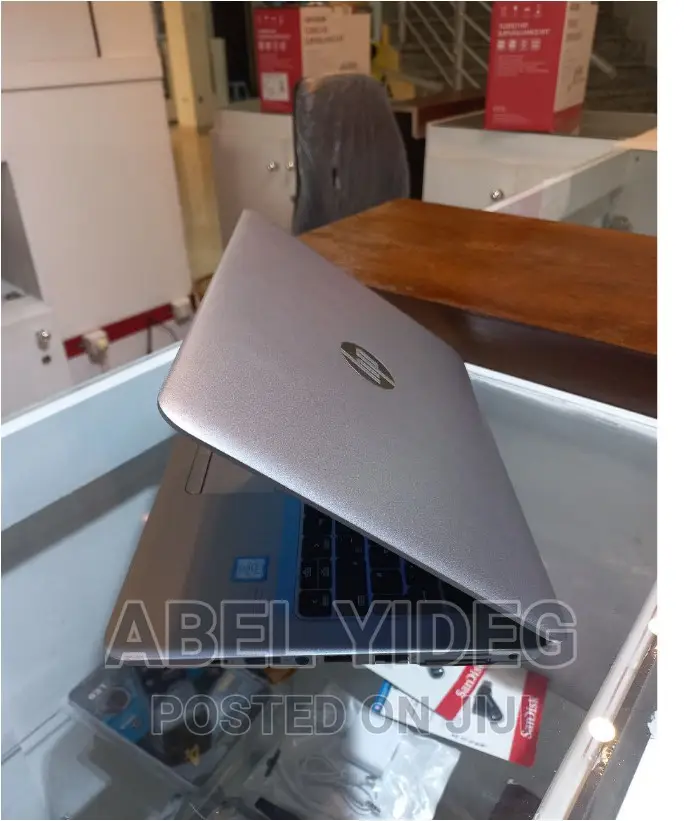 New Laptop HP EliteBook 820 8GB Intel Core I5 SSD 256GB